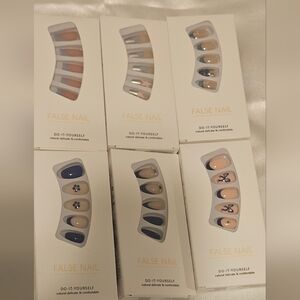 Elegant Blue and Nude False Nails